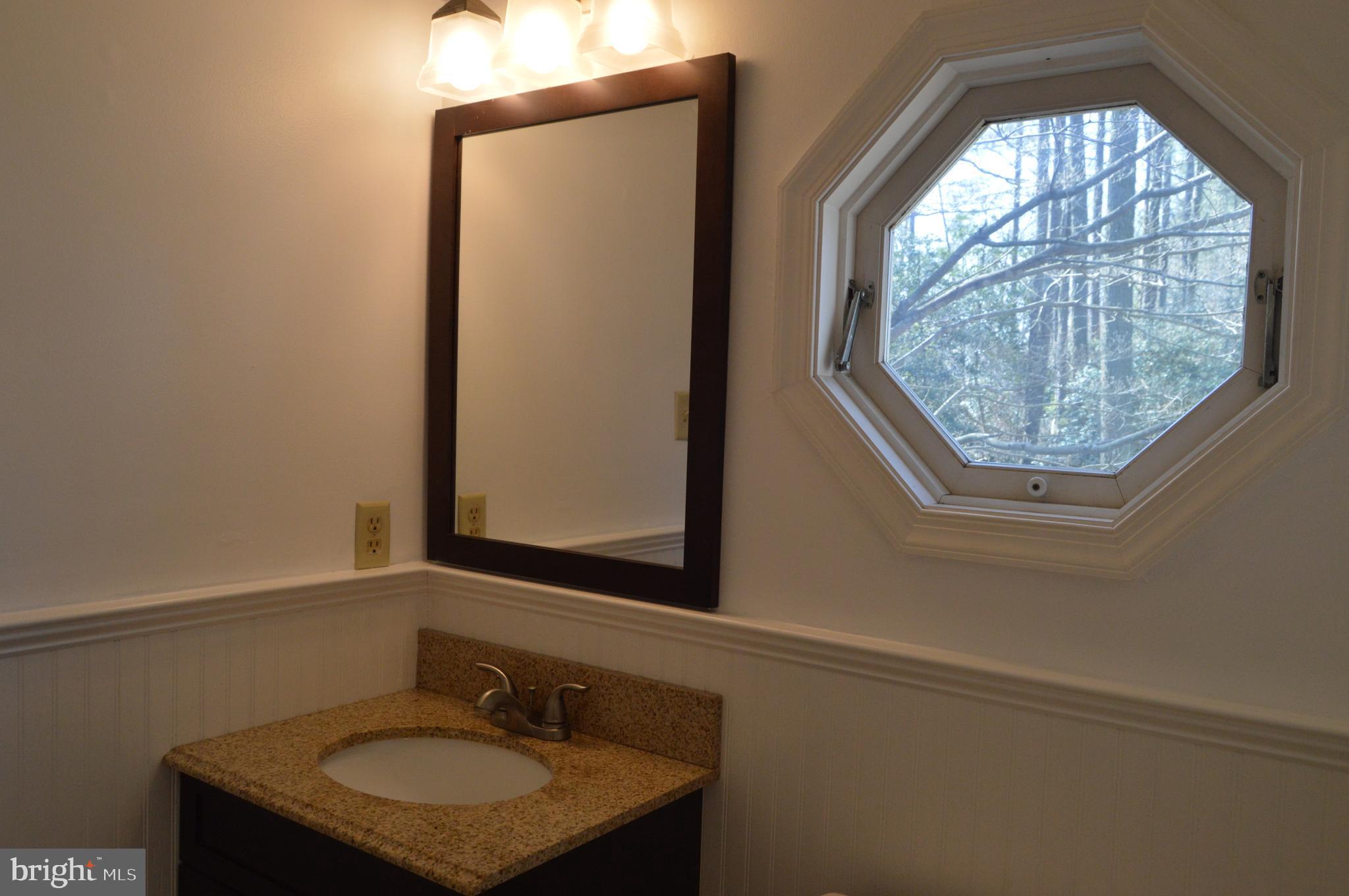12232 Birkdale Road Ruther Glen, VA 22546 - Photo 18 of 24 1/2 bath