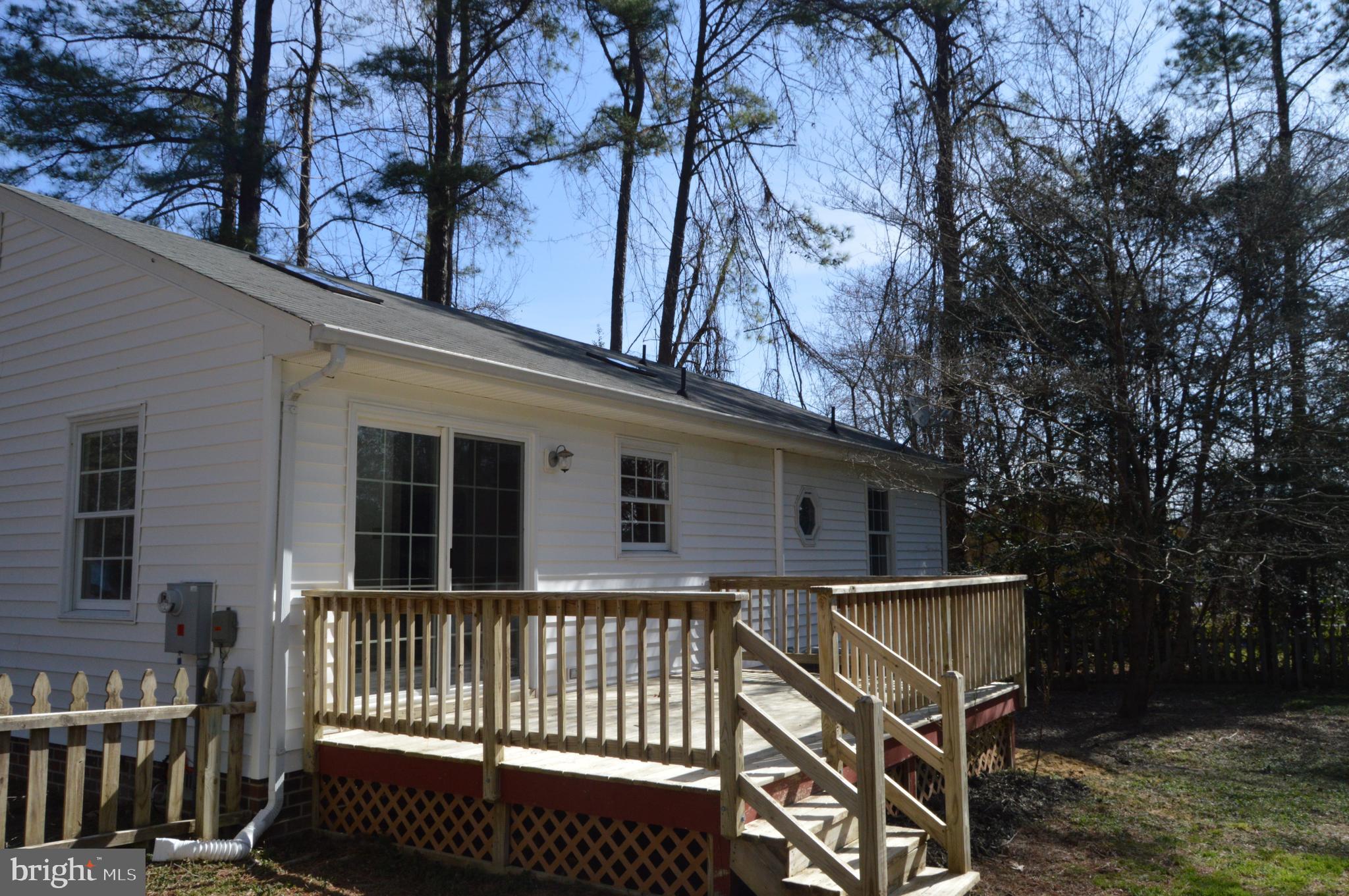 12232 Birkdale Road Ruther Glen, VA 22546 - Photo 23 of 24 Large rear deck