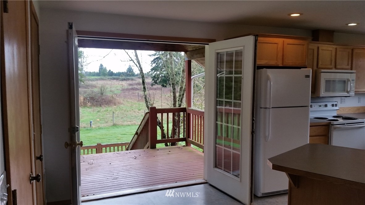 120-9 Kakela Road Winlock, WA 98596 - Photo 3 of 25