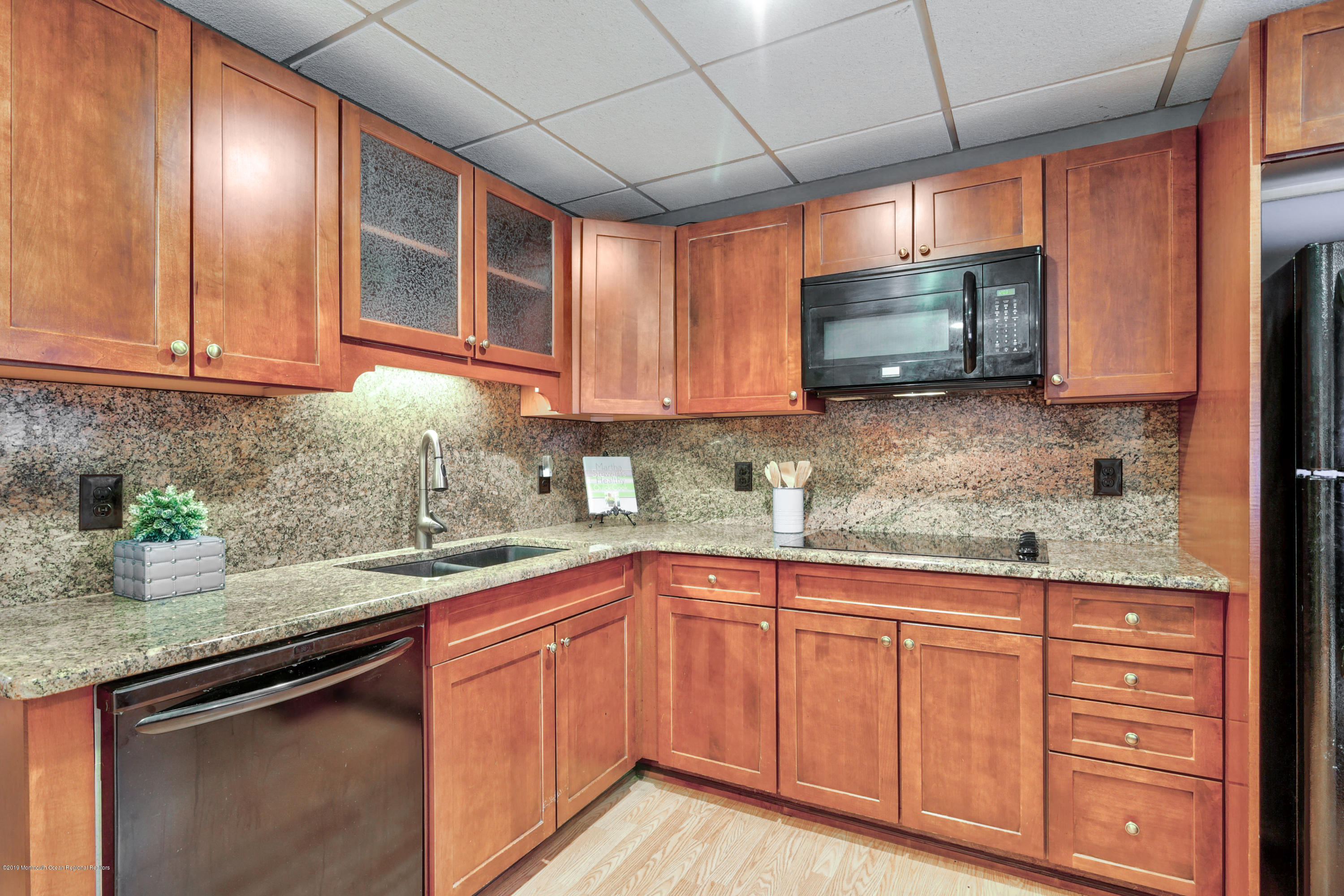 80 Oak Glen Road Howell, NJ 07731 - Photo 25 of 39 023_2nd Kitchen