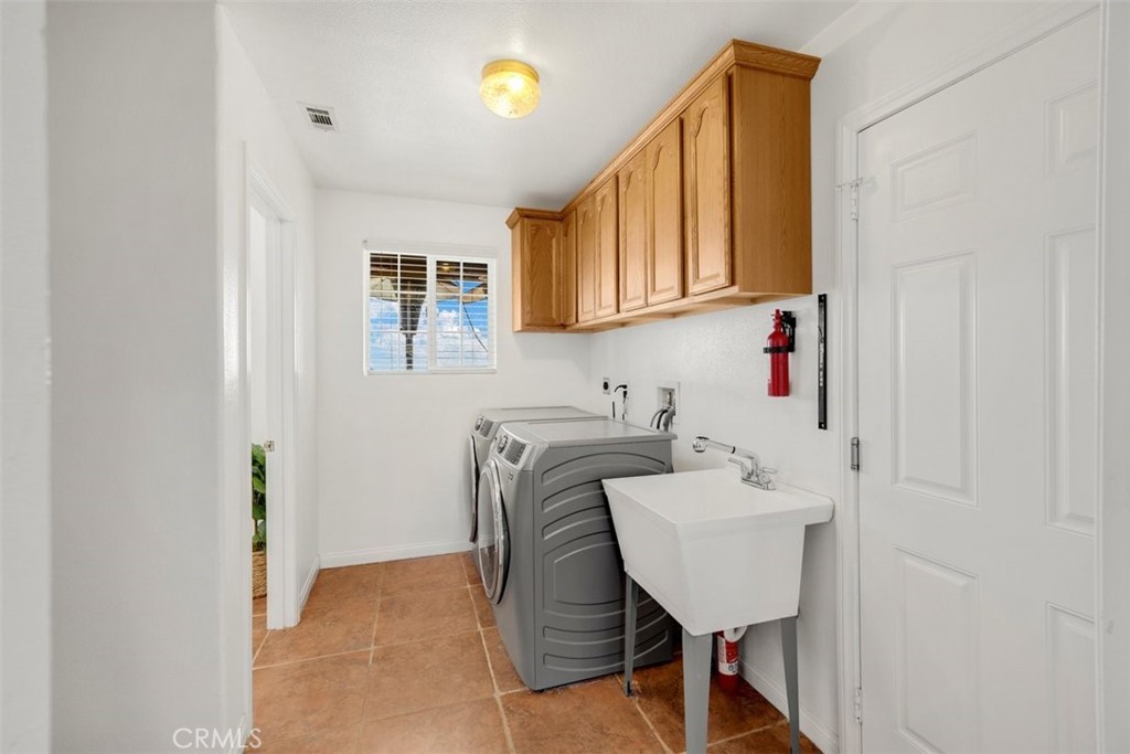 8164 Flowerfield Road Phelan, CA 92371 - Photo 40 of 41