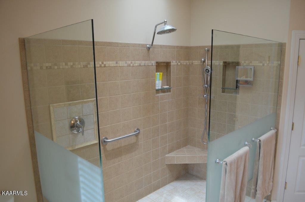 13 Hampton Point Crossville, TN 38558 - Photo 12 of 45 a bathroom with a shower