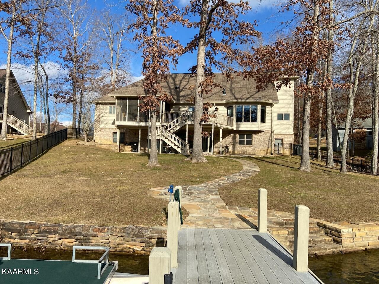 13 Hampton Point Crossville, TN 38558 - Photo 39 of 45 a view of a building with trees