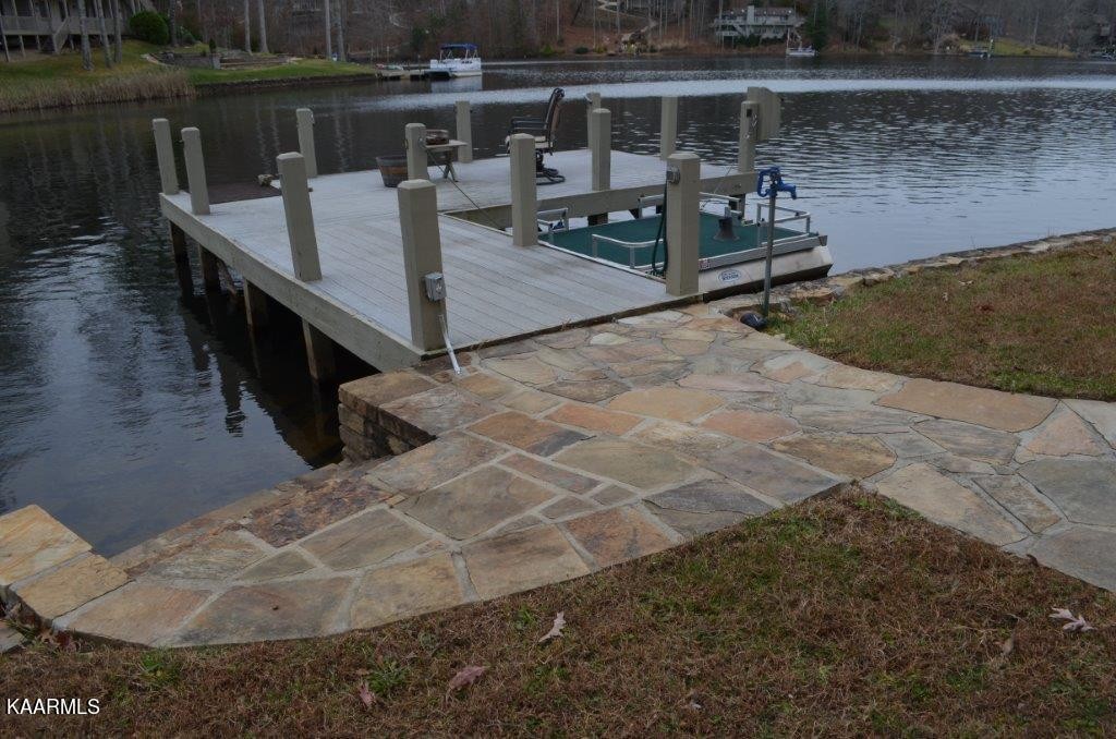 13 Hampton Point Crossville, TN 38558 - Photo 40 of 45 a view of a backyard with sitting area