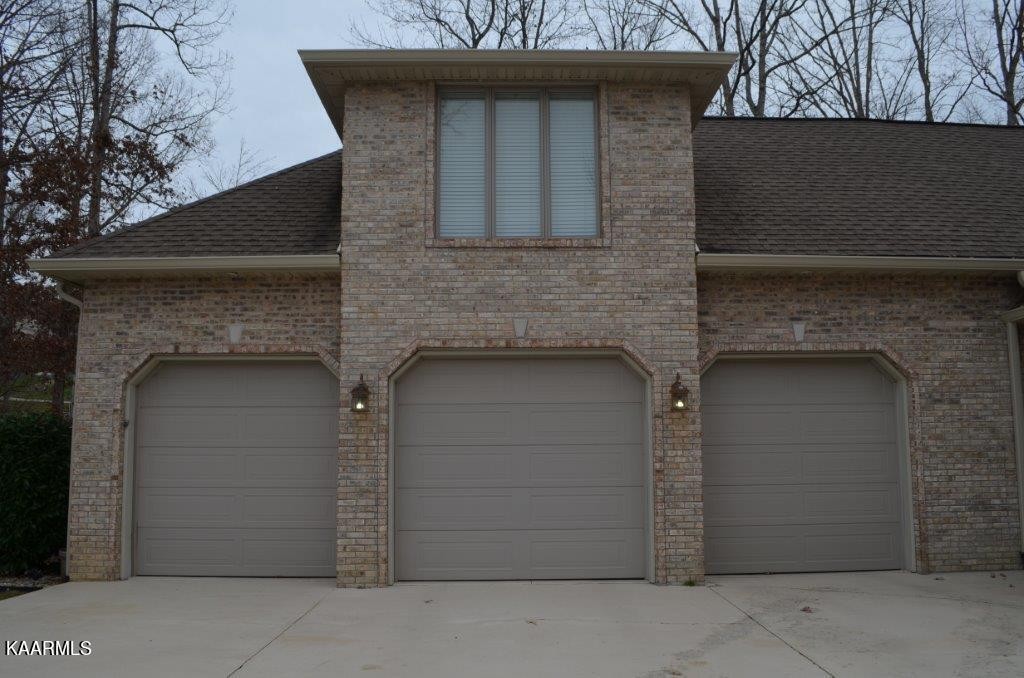 13 Hampton Point Crossville, TN 38558 - Photo 41 of 45 a front view of a house