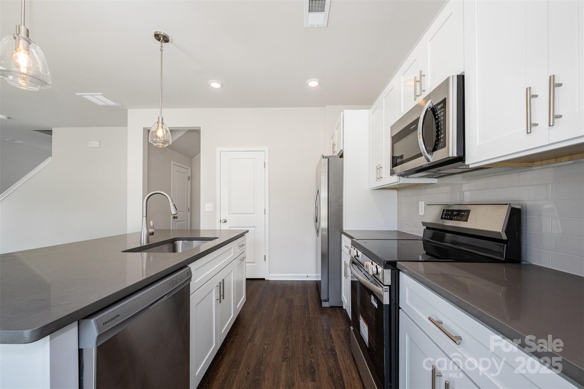 1209 Cathey Road Charlotte, NC 28214 - Photo 7 of 22