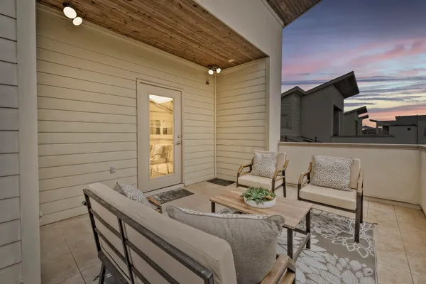 $450,000 | 4408 Eli Street, Unit C, Houston, TX 77007