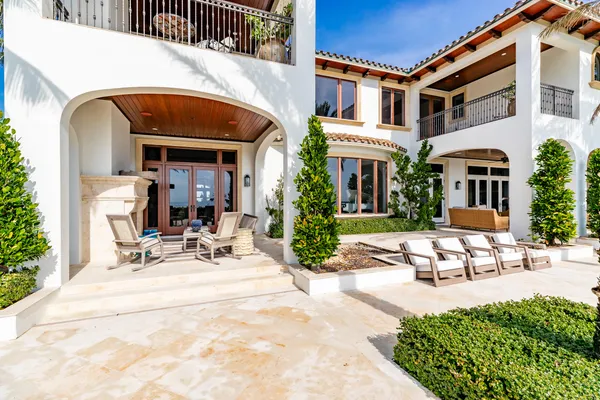 $24,995,000 | 10 Ocean Drive, Vero Beach, FL 32963