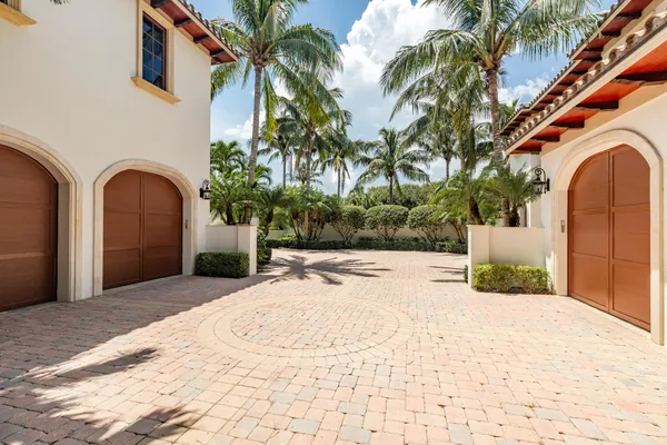 $24,995,000 | 10 Ocean Drive, Vero Beach, FL 32963