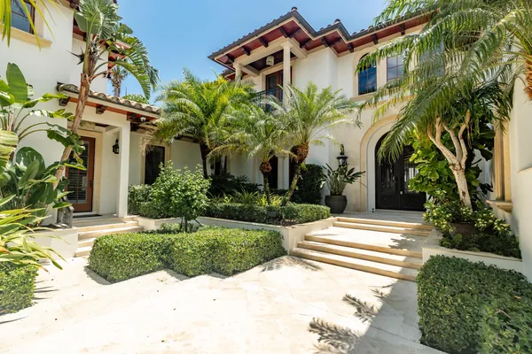 $24,995,000 | 10 Ocean Drive, Vero Beach, FL 32963