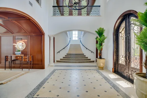 $24,995,000 | 10 Ocean Drive, Vero Beach, FL 32963