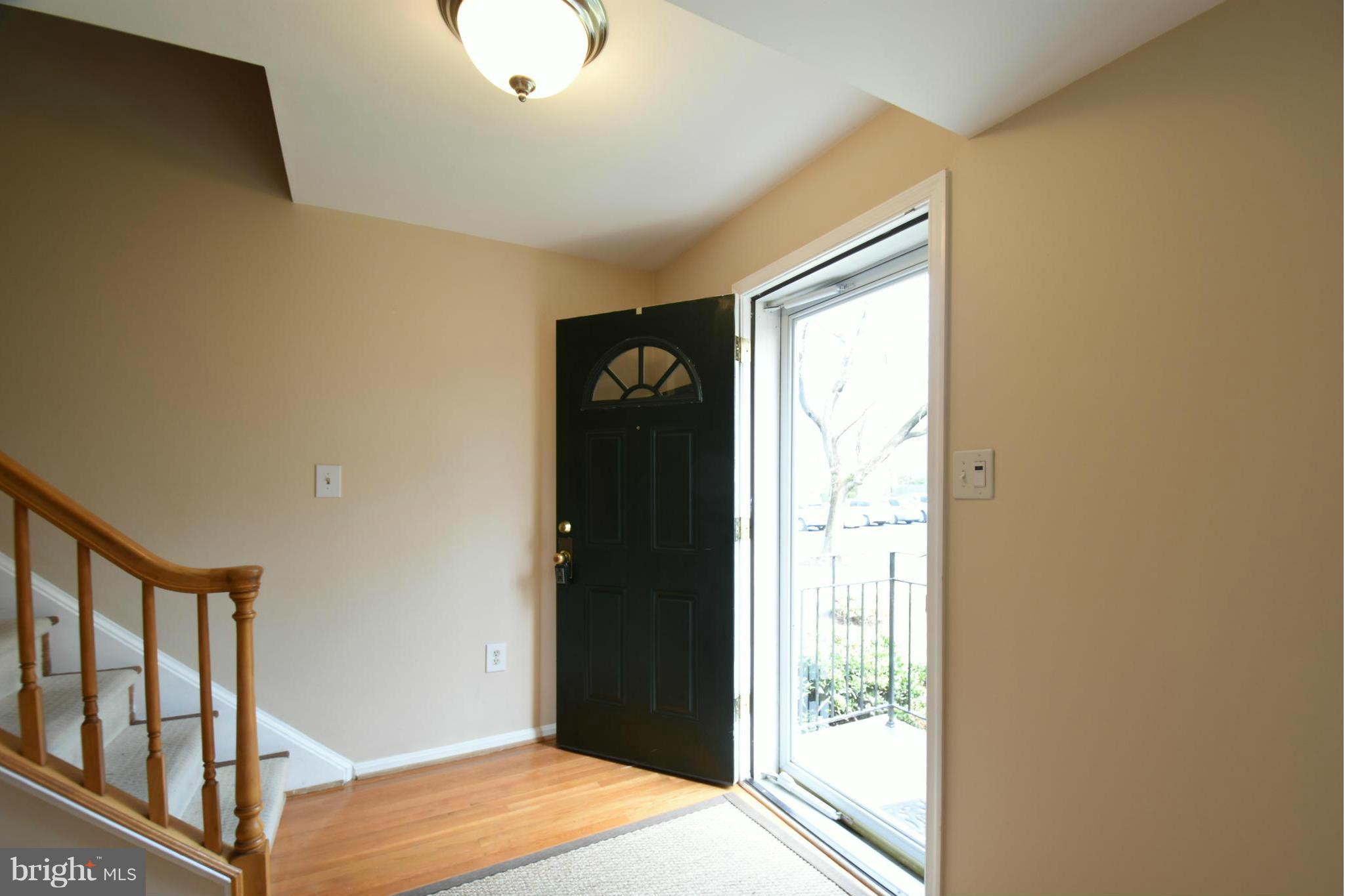 7033 Leestone Street Springfield, VA 22151 - Photo 4 of 25 HARDWOOD FOYER