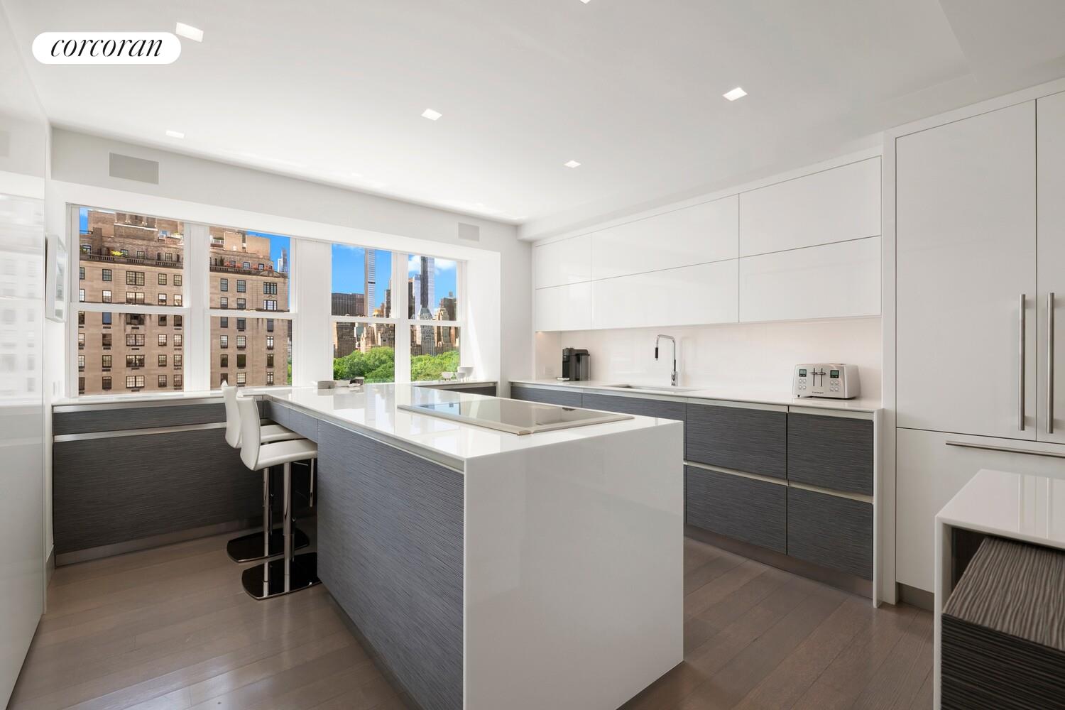 900 5th Avenue, Unit 12A Manhattan, NY 10021 - Photo 6 of 11