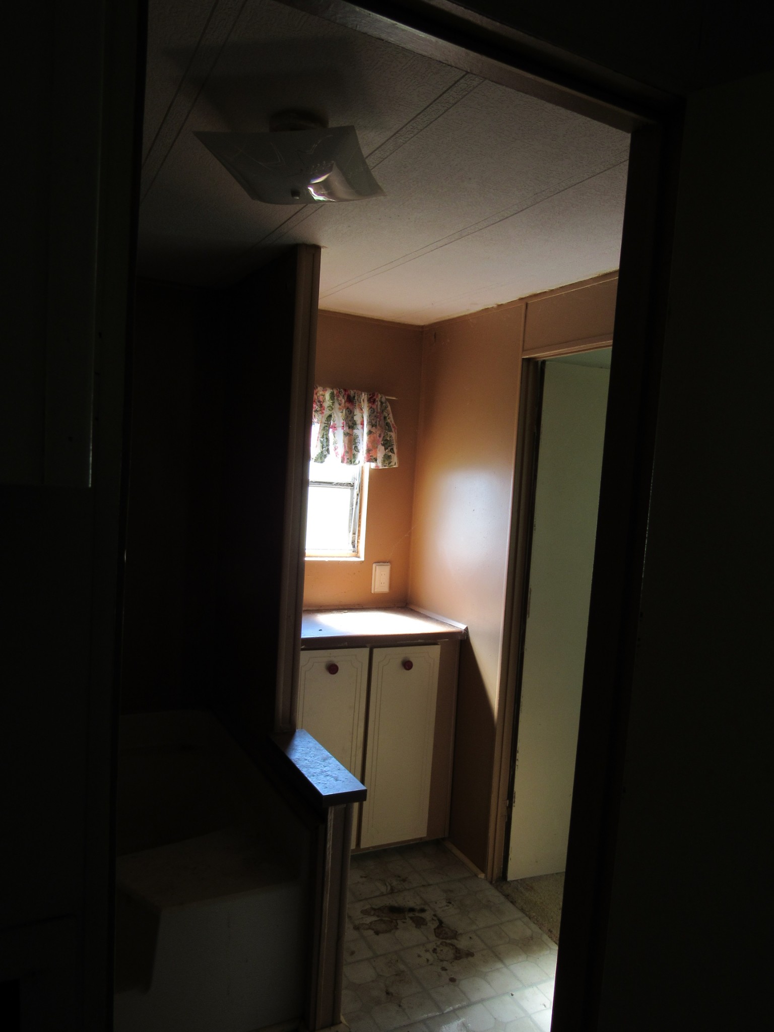4438 Gnat Hill Road Manchester, TN 37355 - Photo 6 of 9 a bathroom with a sink and mirror