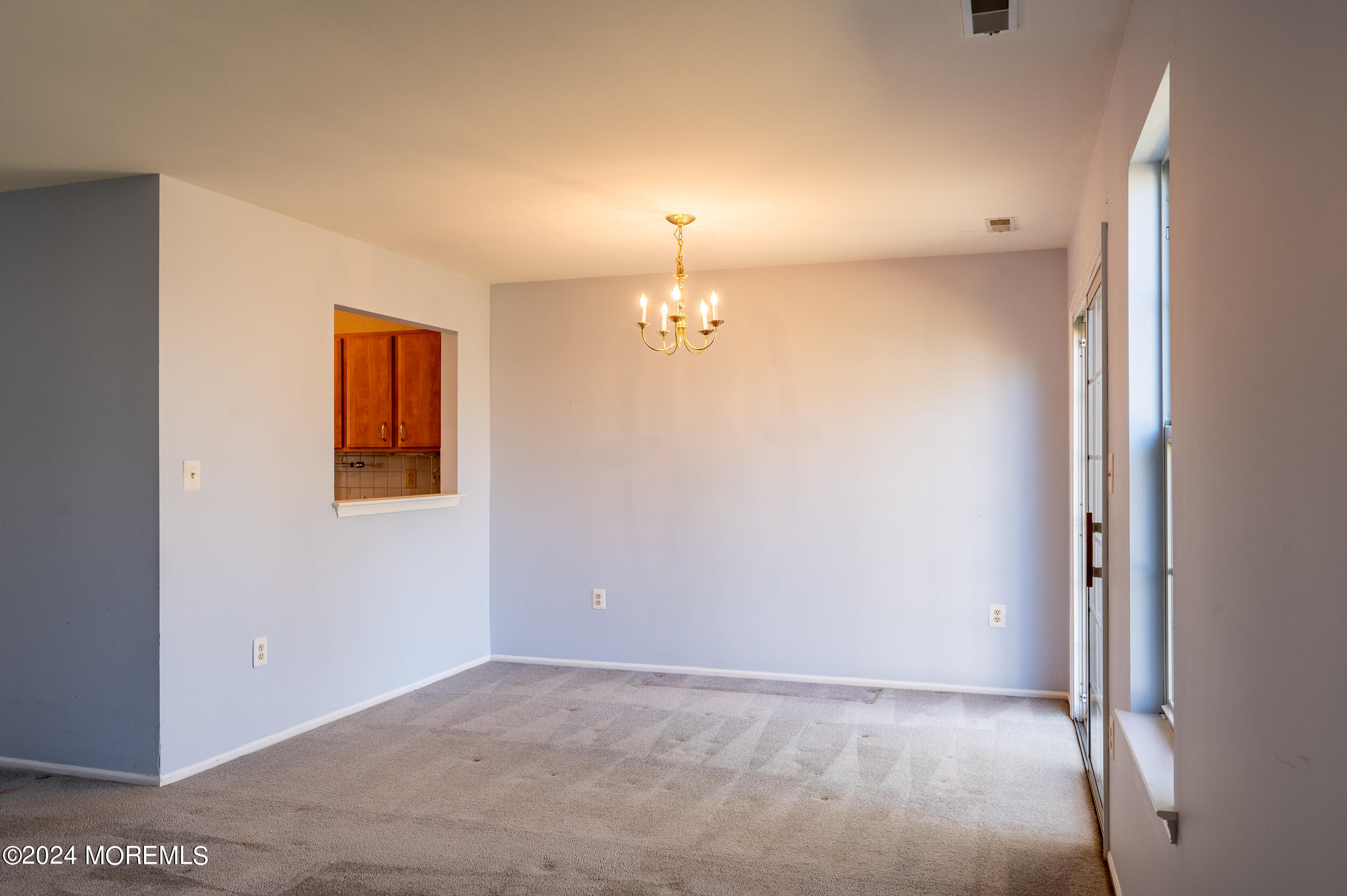 52 Perri Road Freehold, NJ 07728 - Photo 11 of 27 Dining 1