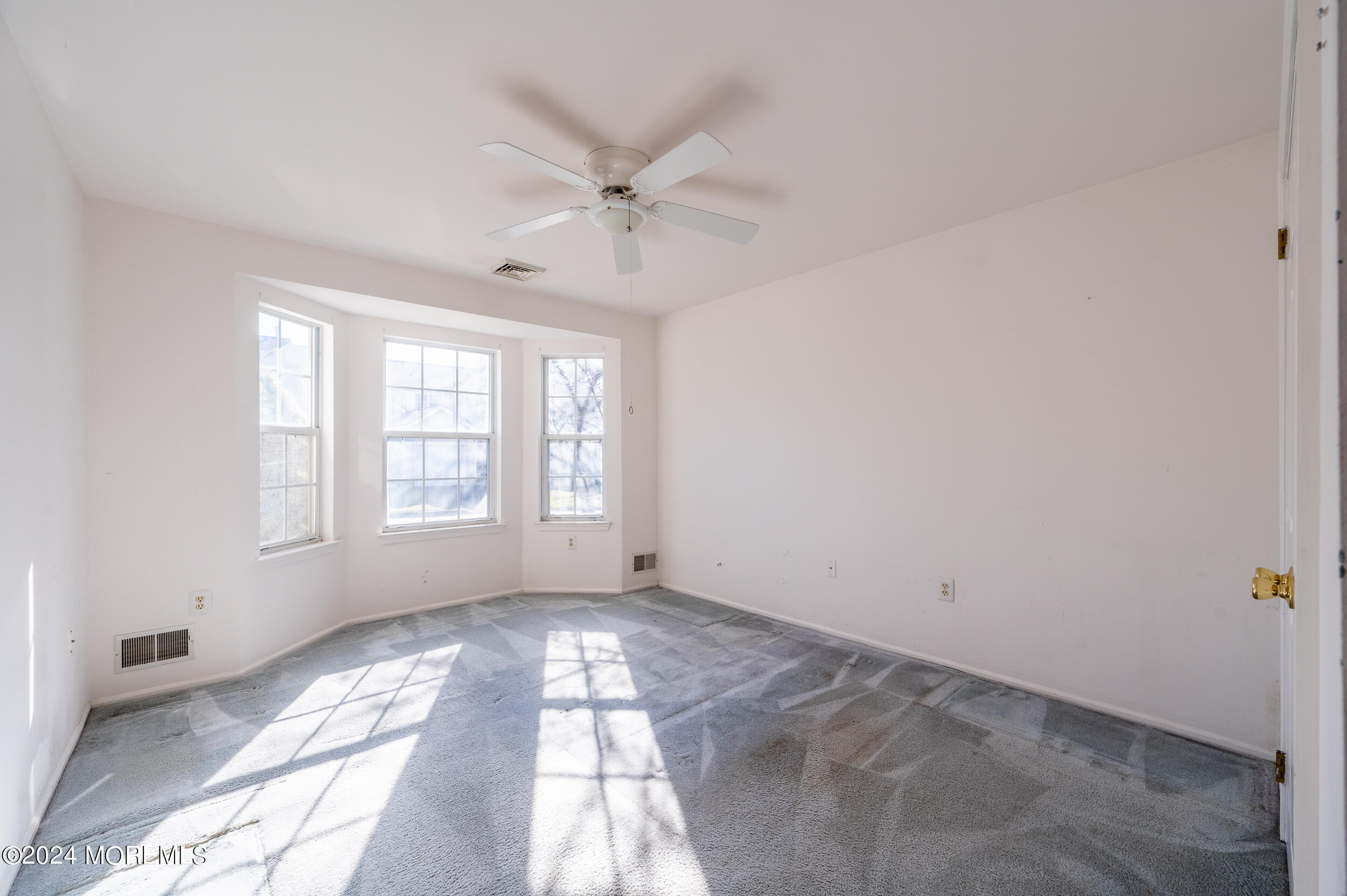 52 Perri Road Freehold, NJ 07728 - Photo 23 of 27 Bed 1a