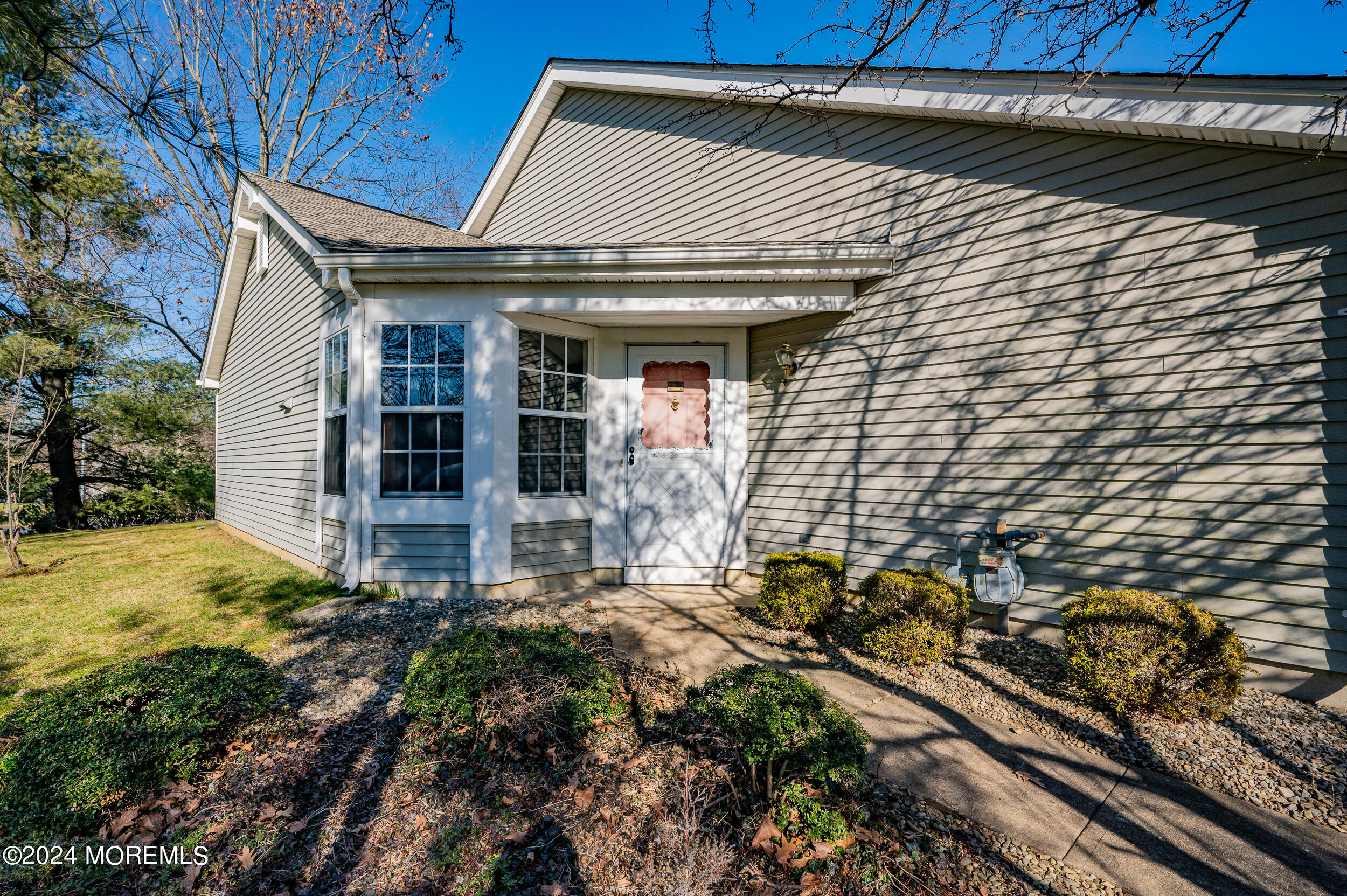 52 Perri Road Freehold, NJ 07728 - Photo 7 of 27 Front Porch