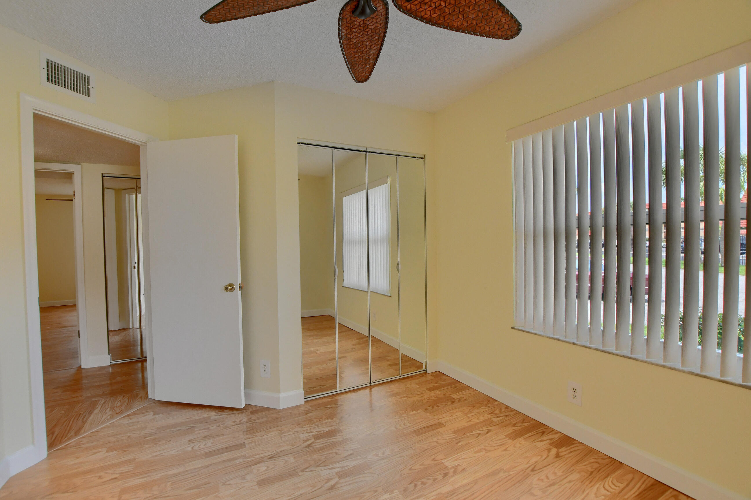 9847 Three Lakes Circle Boca Raton, FL 33428 - Photo 27 of 45 34_ebf_6520-hdr(5)