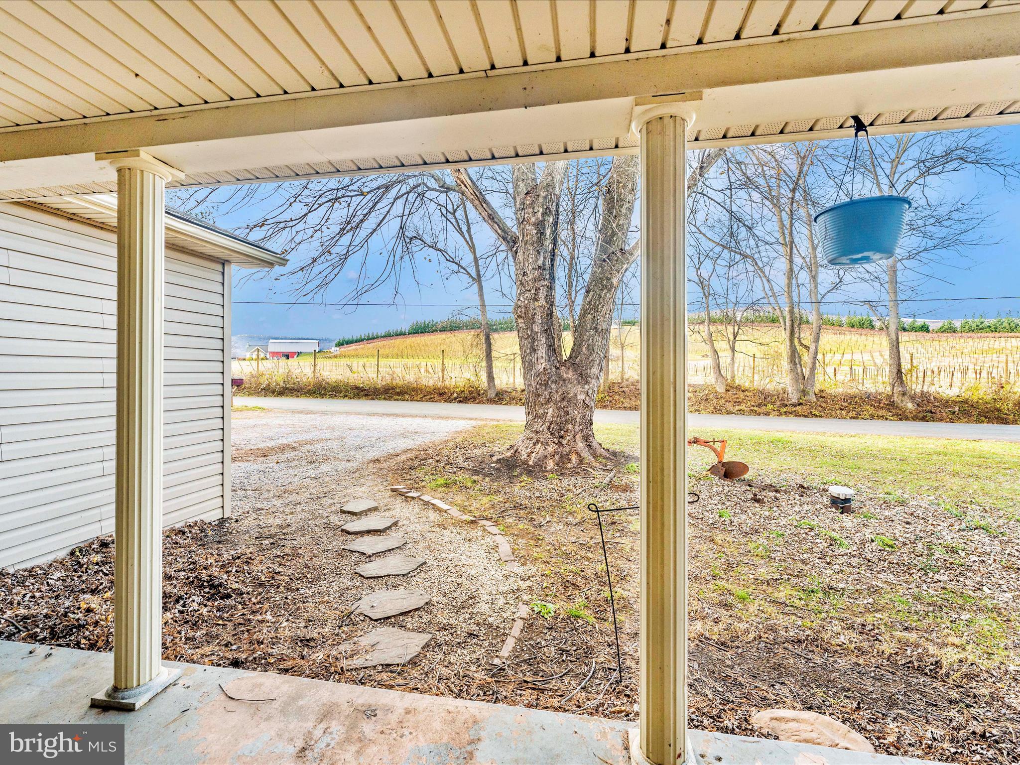 15021 Roddy Road Thurmont, MD 21788 - Photo 44 of 51 Front Porch