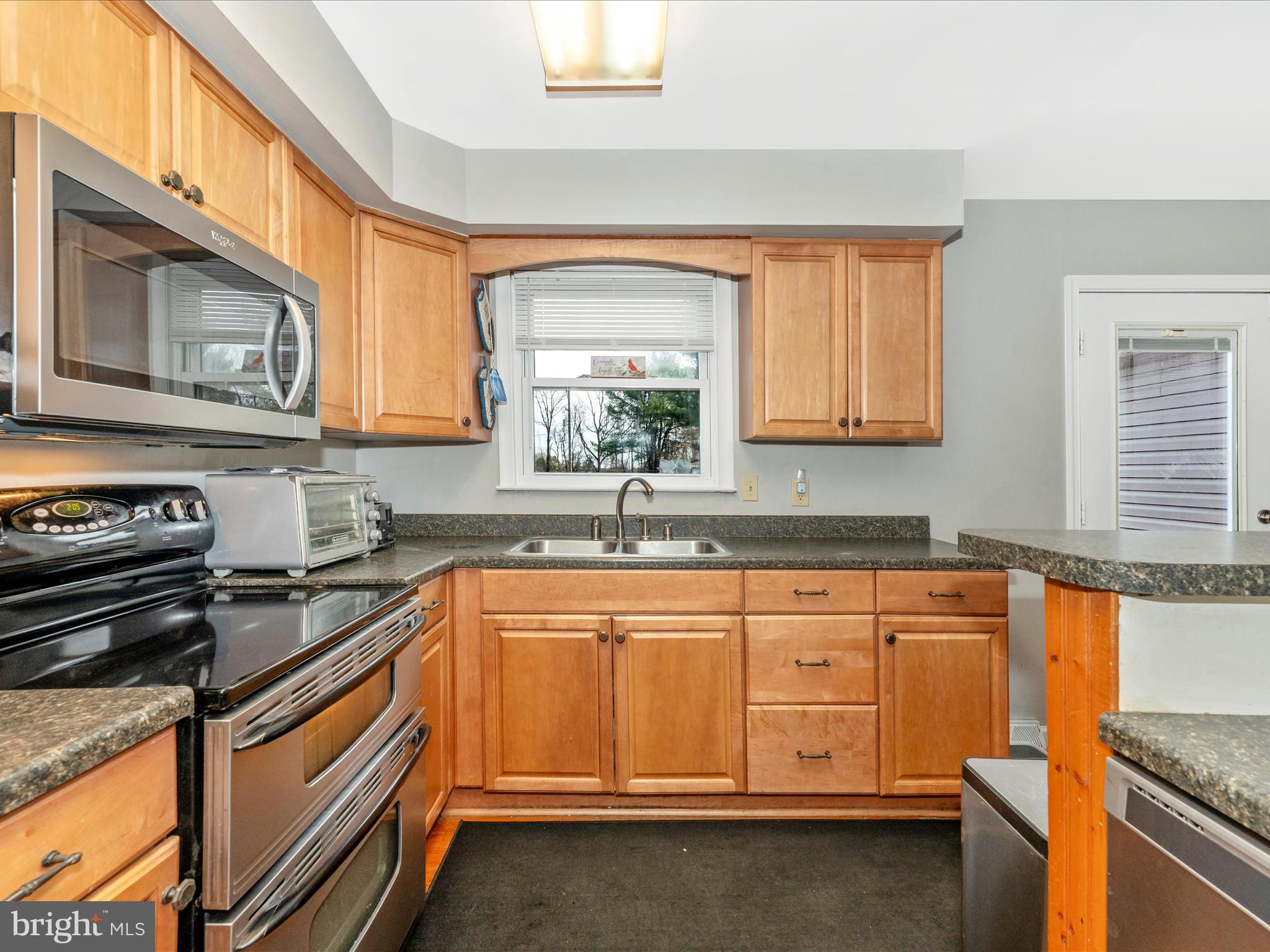 15021 Roddy Road Thurmont, MD 21788 - Photo 9 of 51 Kitchen