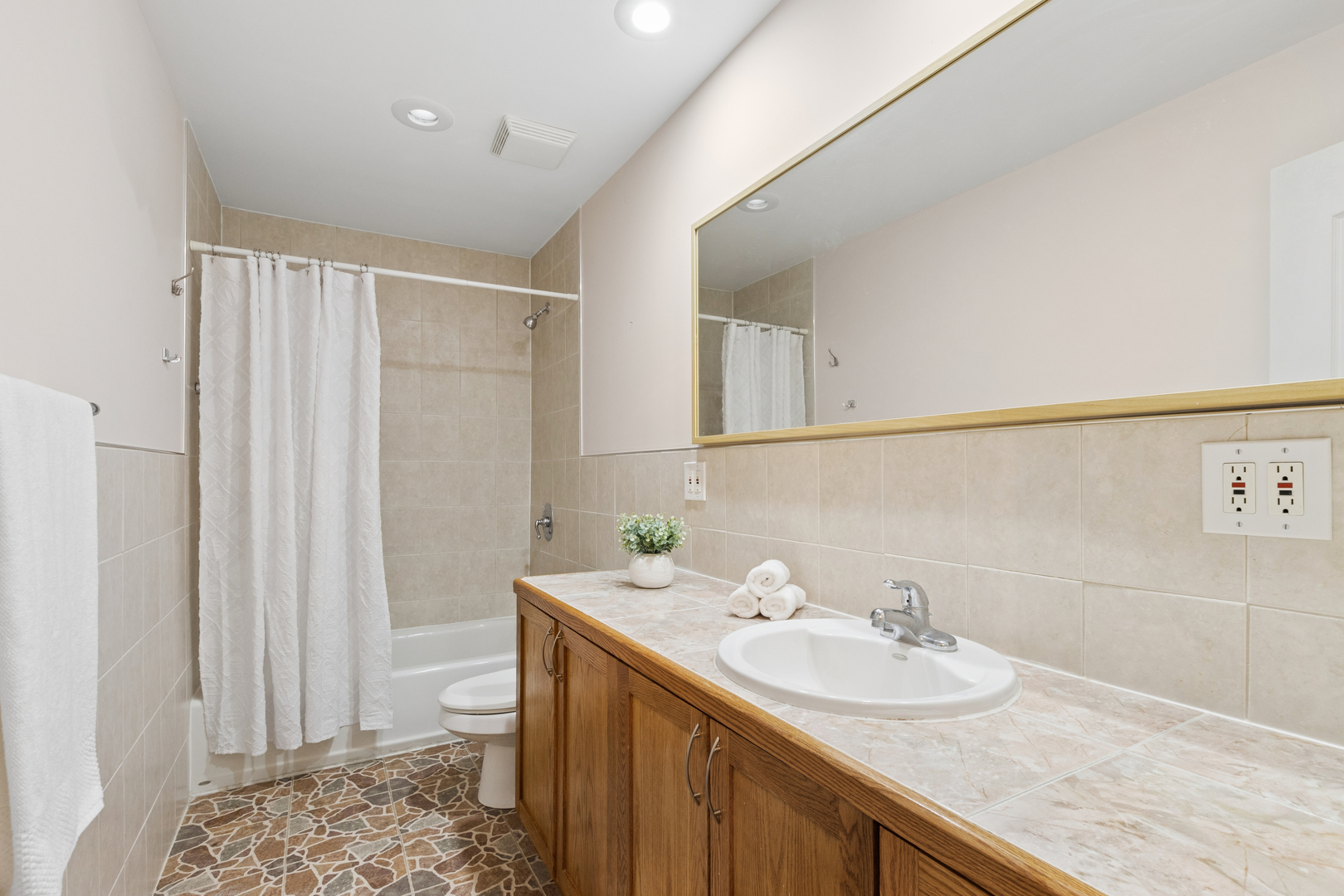 262 9th Street Wheeling, IL 60090 - Photo 15 of 27