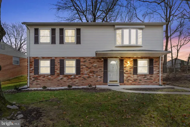 $3,500 | 13719 McGill Drive, Chantilly, VA 20151