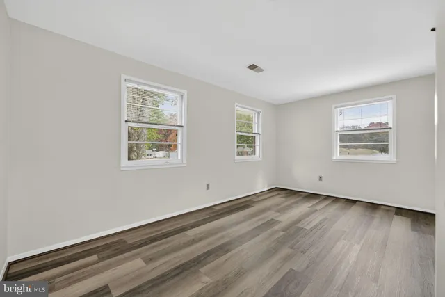 $3,500 | 13719 McGill Drive, Chantilly, VA 20151