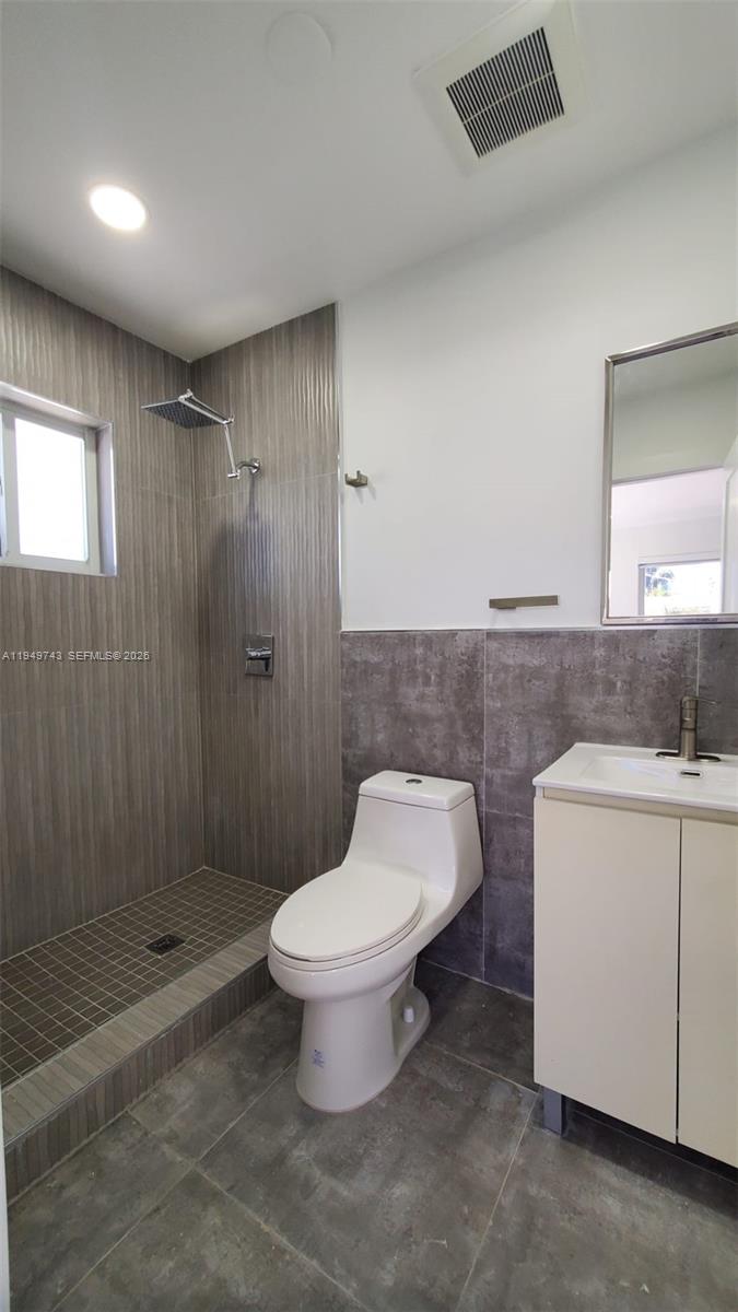 238 Northwest 45th Street Miami, FL 33127 - Photo 22 of 35