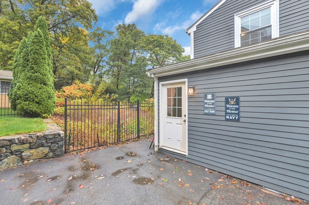 11 Girard Road Medford, MA 02148 - Photo 6 of 38 Gallery Image 6