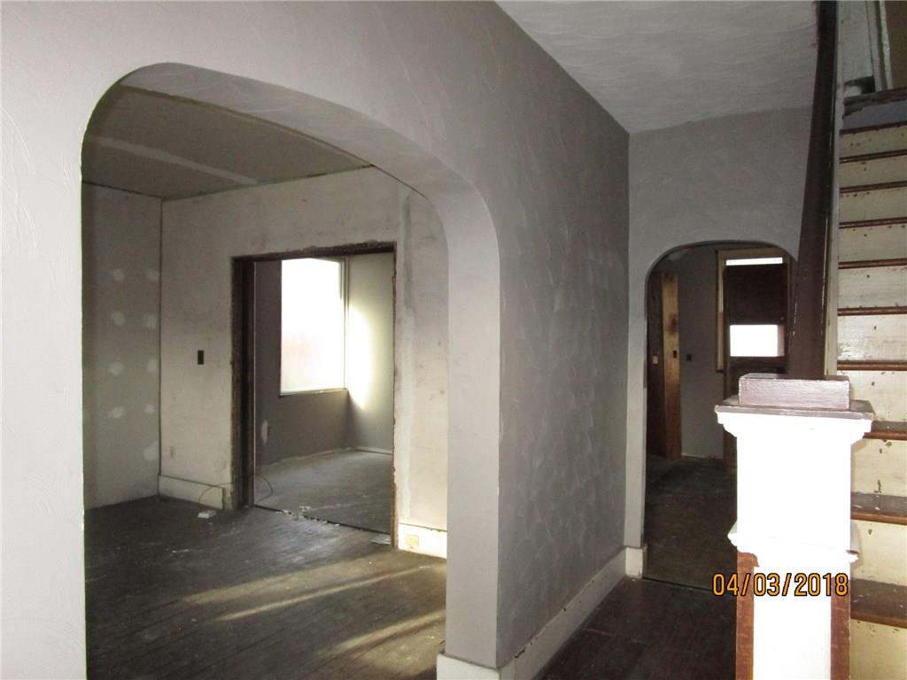 479 Irvin Avenue Rochester, PA 15074 - Photo 4 of 19