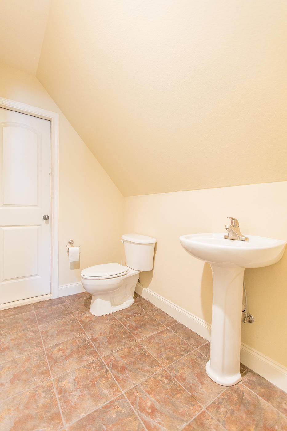120 North Pointe Road Ringgold, GA 30736 - Photo 20 of 27 Upstairs Bathroom