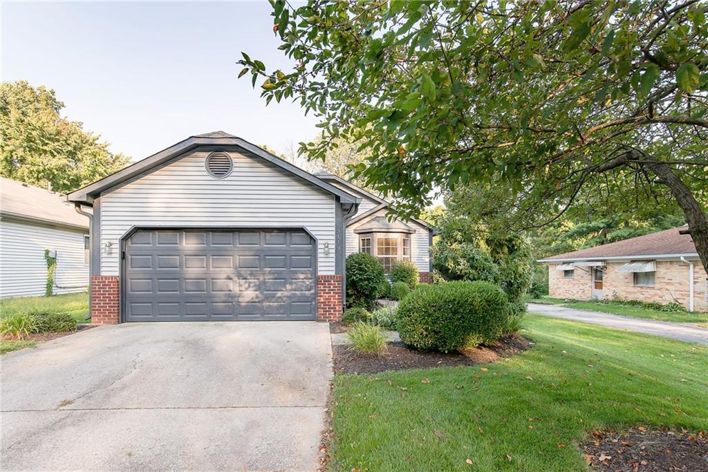 9119 Warwick Road Indianapolis, IN 46240 - Photo 2 of 28