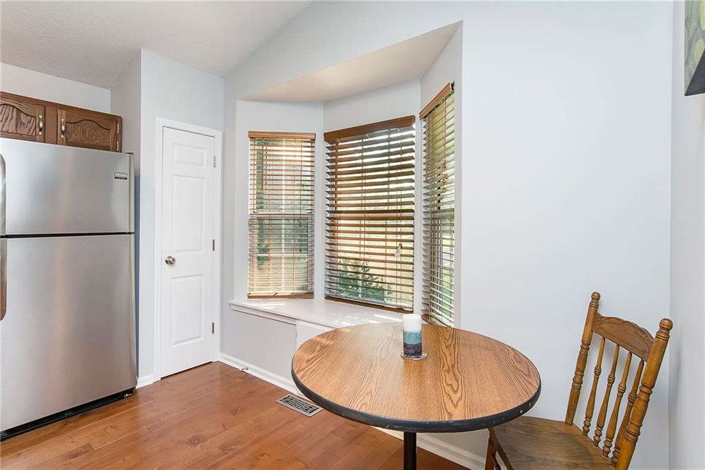 9119 Warwick Road Indianapolis, IN 46240 - Photo 6 of 28