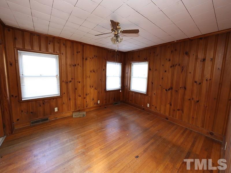 1322 Cross Link Road Raleigh, NC 27610 - Photo 7 of 11