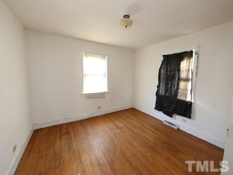 1322 Cross Link Road Raleigh, NC 27610 - Photo 8 of 11