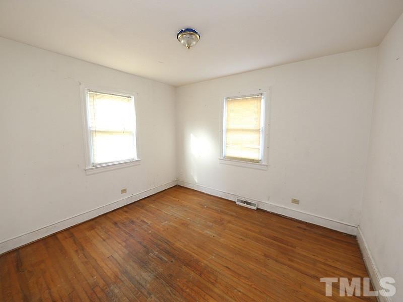 1322 Cross Link Road Raleigh, NC 27610 - Photo 9 of 11