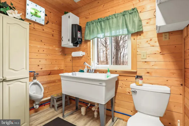 $1,000,000 | 4935 Blooming Grove Road, Glenville, PA 17329