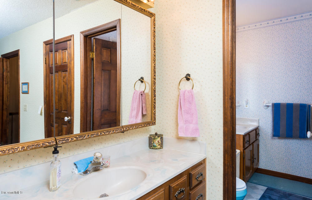 4106 Hield Road Northwest Palm Bay, FL 32907 - Photo 17 of 33 med-12.jpg