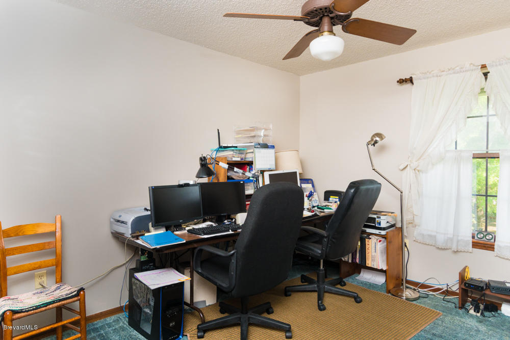 4106 Hield Road Northwest Palm Bay, FL 32907 - Photo 20 of 33 med-14.jpg