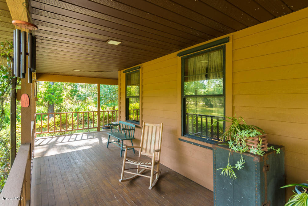 4106 Hield Road Northwest Palm Bay, FL 32907 - Photo 23 of 33 med-18.jpg