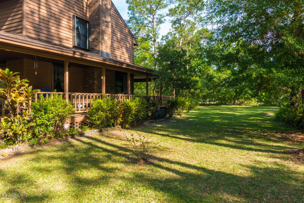 4106 Hield Road Northwest Palm Bay, FL 32907 - Photo 28 of 33 med-26.jpg