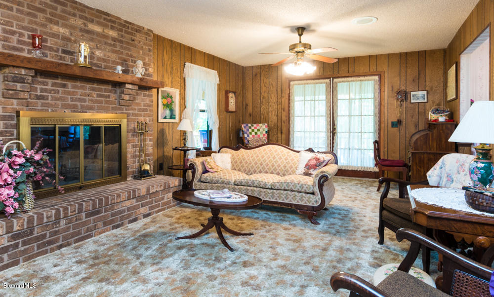 4106 Hield Road Northwest Palm Bay, FL 32907 - Photo 7 of 33 med-2.jpg