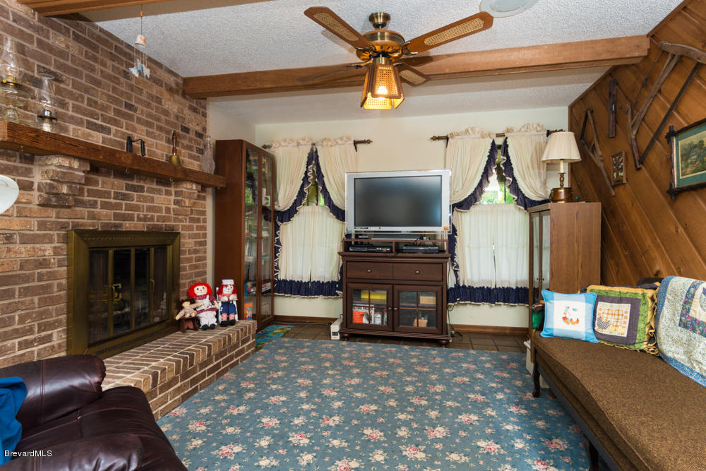 4106 Hield Road Northwest Palm Bay, FL 32907 - Photo 10 of 33 med-5.jpg