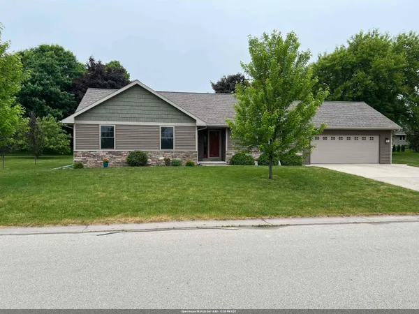 $450,000 | 1830 Kentucky Street, Sturgeon Bay, WI 54235