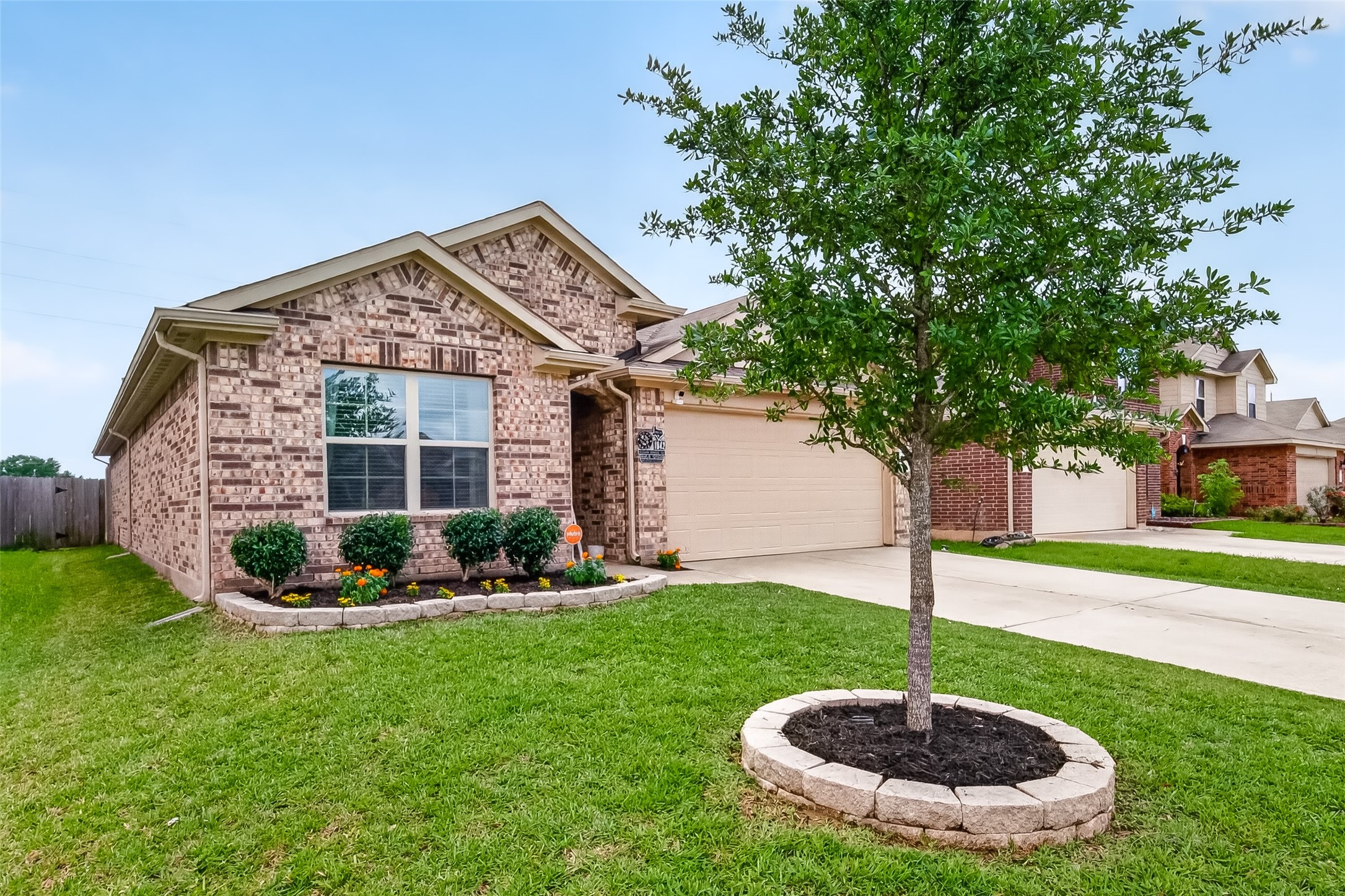 1042 Rancho Grande Drive Channelview, TX 77530 - Photo 2 of 36