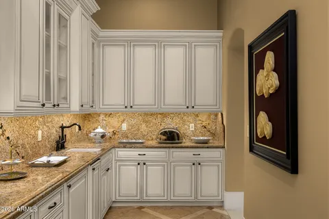 $8,995,000 | 7170 North 69th Place, Paradise Valley, AZ 85253