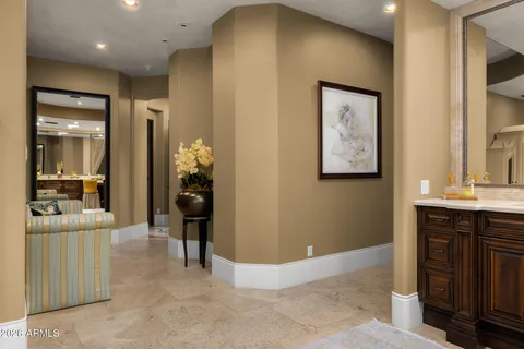 $7,995,000 | 7170 North 69th Place, Paradise Valley, AZ 85253