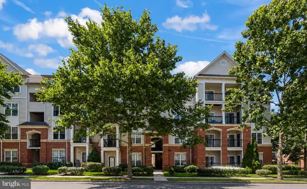 $500,000 | 11397 Aristotle Drive, Unit 11409, Fairfax, VA 22030