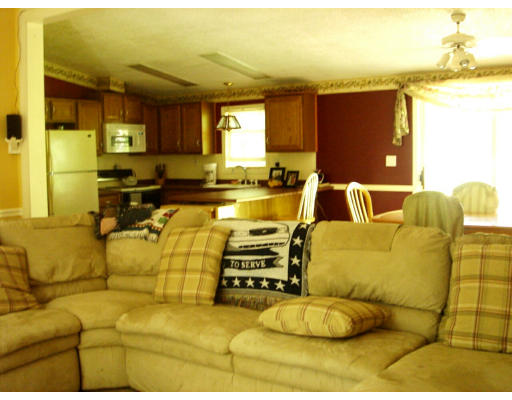 242 Charlton Road Spencer, MA 01562 - Photo 7 of 13 Gallery Image 7