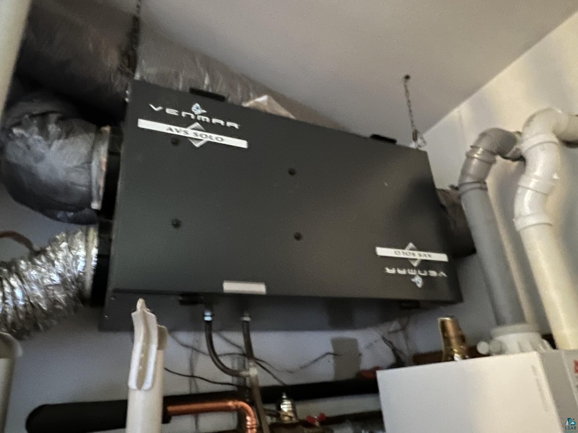 5144 Eagle Lake Road Duluth, MN 55803 - Photo 37 of 47 View of room details